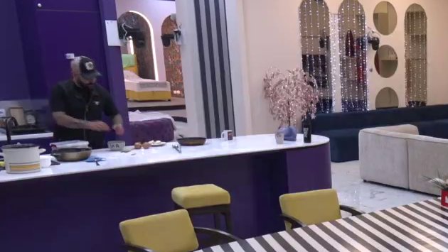 Puče tikva: Aneli ponovo izvređala Luku gnusnim uvredama, njemu pukao film! (VIDEO)