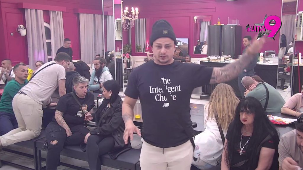 Pomrsila konce, a ništa nije uradila! Sofija s osmehom dala sud o odnosu Mine i Terze, evo da li se bude STARE VARNICE (VIDEO)