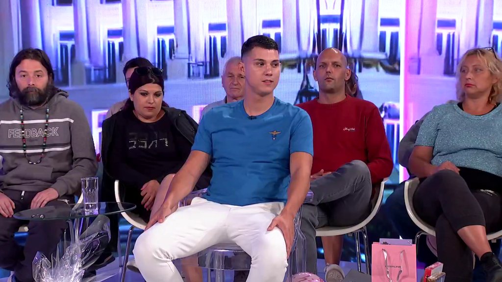 Sprdali su se s tobom i ismevali te jer si se sam pozvao: Ena Čolić isponižavala Peju kao nikad niko, otkrila detalje njegovog odlaska na Gastozovu žurku! (VIDEO)