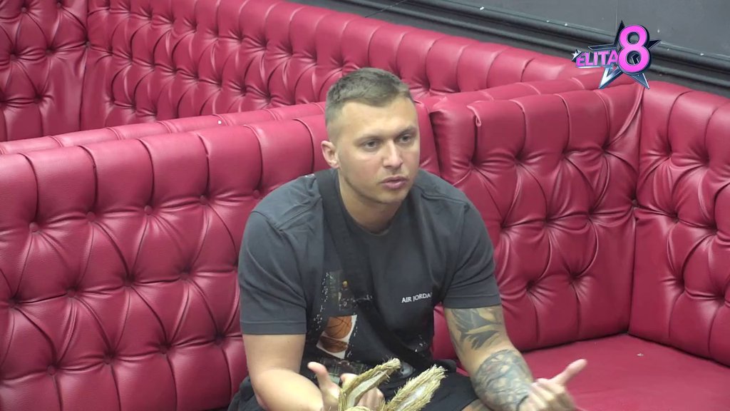 I dalje im vezu smatra lakrdijom: Karić žestoko opleo po Anđeli i Gastozu, ubeđen da je njihova ljubav fejk, pa otkrio šta zamera Luki! (VIDEO)