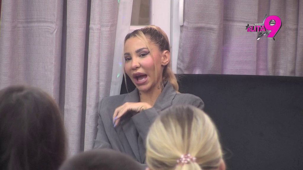 Sramota me je što je ona majka mog deteta, kad je spomenu, ja spustim glavu: Asmin demolirao Aneli, siguran u to da je koristila Noru zarad reklame: Hoće da joj fanovi aplaudiraju što je POMIRILA ćerku i oca, BLAM (VIDEO)