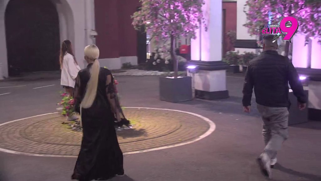 Pa on definitivno nema dostojanstvo! Bebica nakon nikad otvorenijeg flerta Teodore i Đukića prišao bivšoj, pa joj se obratio (VIDEO)