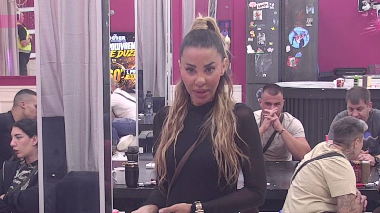 Trebalo je da bude pravi otac i doći Nori na noge: Aneli ne krije ozlojeđenost prema Staniji, pa potkačila i Asmina! (VIDEO)