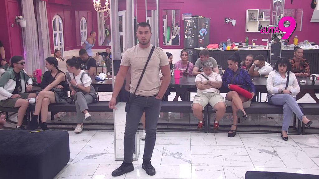 ONA JE SPREMNA ZA LEČENJE, NIJE NORMALNA DEVOJKA: Viktor potvrdio da mu je Mina najveći blam i da nikada nešto slično nije doživeo! (VIDEO)
