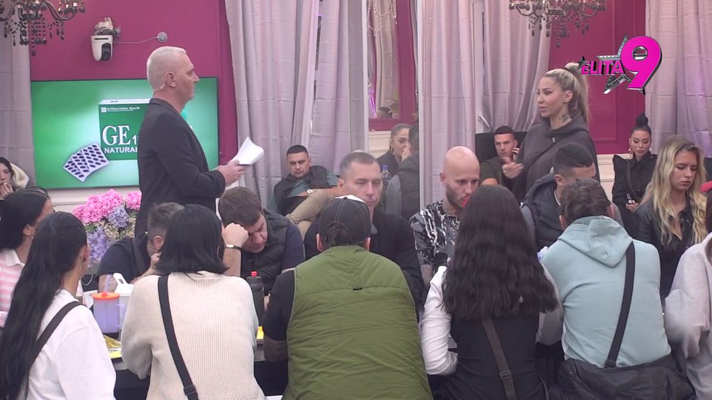 Traži od mene da mi bude na prvom mestu, a onda me vređa: Aneli rešila da više ne ćuti Alibabi, pa žestoko opljuvala Staniju! (VIDEO)