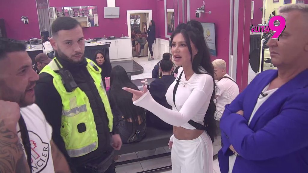 BES, SUZE i BRUTALNE REČI! Stanija i Aneli se udružile pa Asmina rastavile na sitne komade: Mogu da te kupim sa sve gaćama (VIDEO)