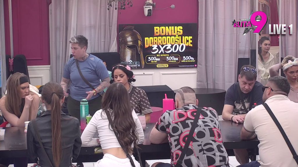 Puca na sve strane! Dragana i Matora zaratili s Ivanom zbog para i krađe, Tomićeva priznala: Sediš i jedeš sa Anitom i Lukom... (VIDEO)