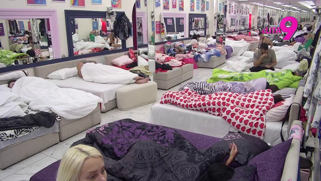 Oglasio se Veliki šef: Takmičari moraju brzo da reaguju, pogrešna odluka ih može skupo koštati! (VIDEO)