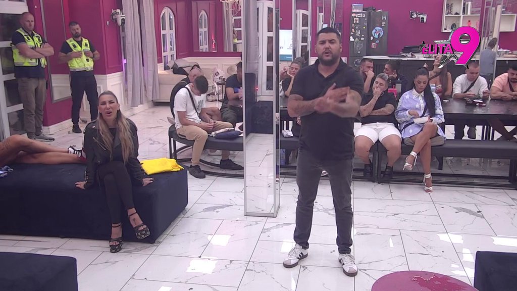 Već su joj stizale prijave jer je Nora ilegalno u Bosni: Asmin sve obelodanio, pa udario na Groficu kao nikad do sad! (VIDEO)