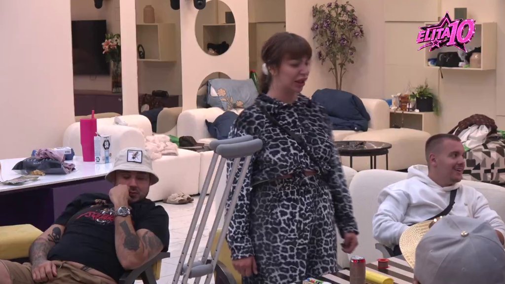 Karić je branilac Aneli, sve radi SELJAČKI NAMAZANO! Dača žestoko opleo po Stefanu, Ahmićka odmah skočila (VIDEO)