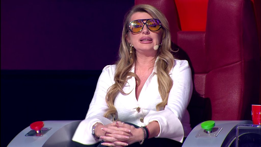 Crnogorski političar peva za svoje glasače! Marko Marković suočen sa kritikama, Zorica otkrila da NIJE HTEO DA JE SLUŠA!