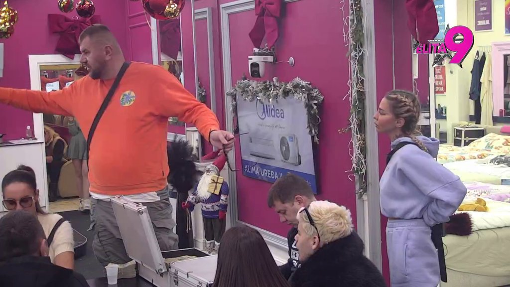 NAJVIŠE SAM TE VOLELA! Aneli stavila Janjuša na prvo mesto, Asmin i Luka ostali skamenjeni! (VIDEO)