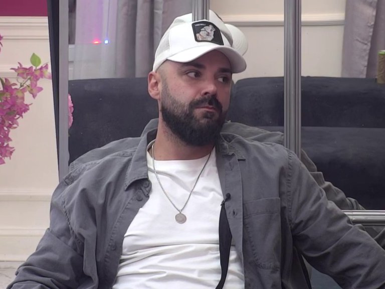 Nisam znala da mi je sin mazohista! Lukina majka van sebe tbog njega i Aneli: Reakcije su mu neprihvatljive i neobjašnjive!