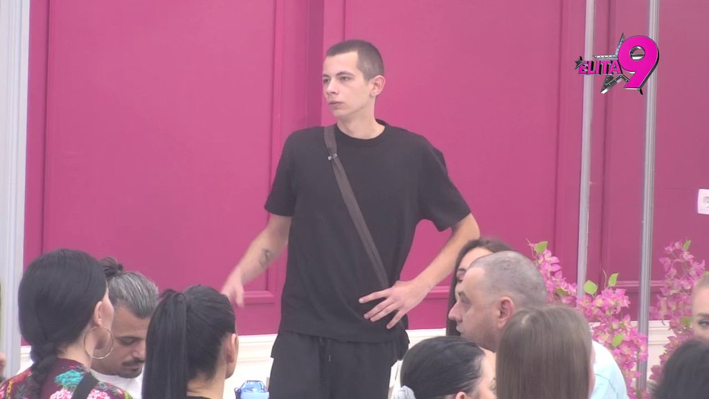 Ovo su svi čekali da čuju: Stanić spustio loptu sa Aneli, pa izabrao između nje i Maje (VIDEO)