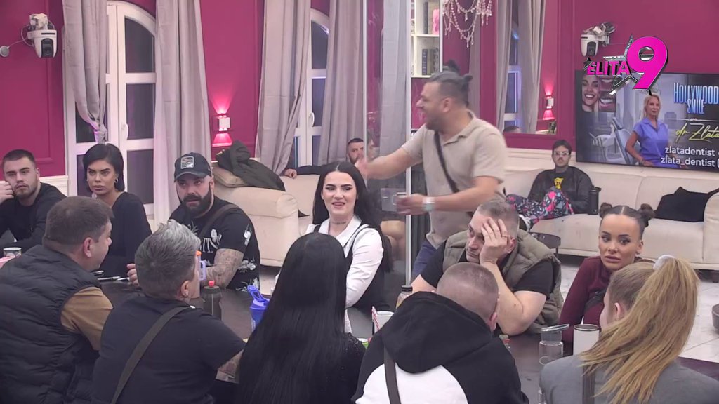 Ne može da se izvuče: Vanjina podela budžeta proglašena DEBAKLOM, Bora Santana jedva dočekao da joj saspe istinu u lice! (VIDEO)