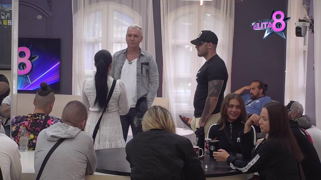 Ipak je bilo tuče na bazenu?! Kačavenda brutalnim argumentima urnisala Sanju i Marka, oni ne znaju gde biju! (VIDEO)