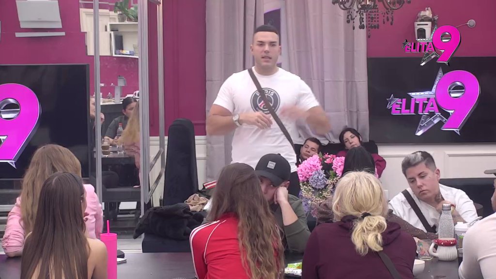 Ne zna gde udara: Luka na meti osuda takmičara zbog ogovaranja Aneli, Anđelo mu lupio šamar realnosti! (VIDEO)