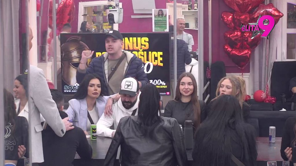 Karambol za stolom! Stanić se distancirao od Maje, Janjuš je demolirao pred svima: Što nisi vezala macu kada si išla da se ka*aš sa mužem najbolje drugarice?! (VIDEO)