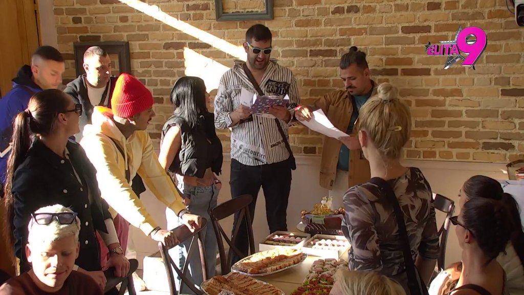 CEPAJ TU BABU: Poruke Jovanove porodice i prijatelja napravile karambol u "Eliti"! (VIDEO)