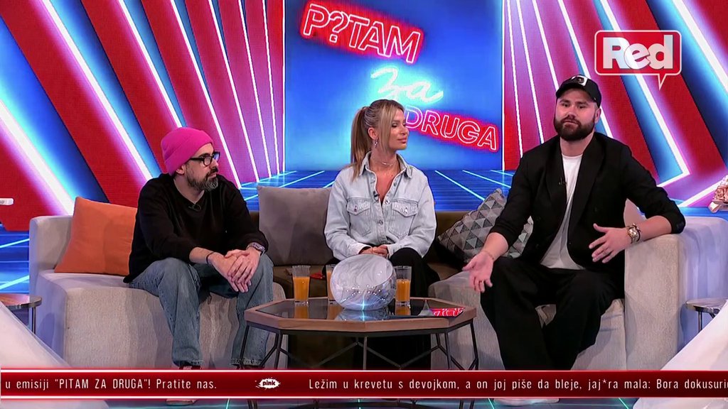 Ona čeka ulazak... Bivša zadrugarka shvatila zašto nije došlo do poljupca između Maje i Asmina, a evo šta kaže za Janjuša! (VIDEO)