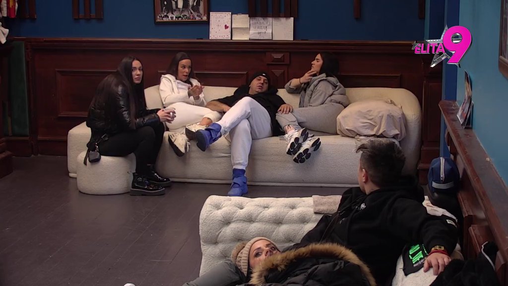 Ori se pab: Ivan urnisao Teodora zbog odnosa sa Bebicom, ona šokirala sve priznanjem o Filipu! (VIDEO)