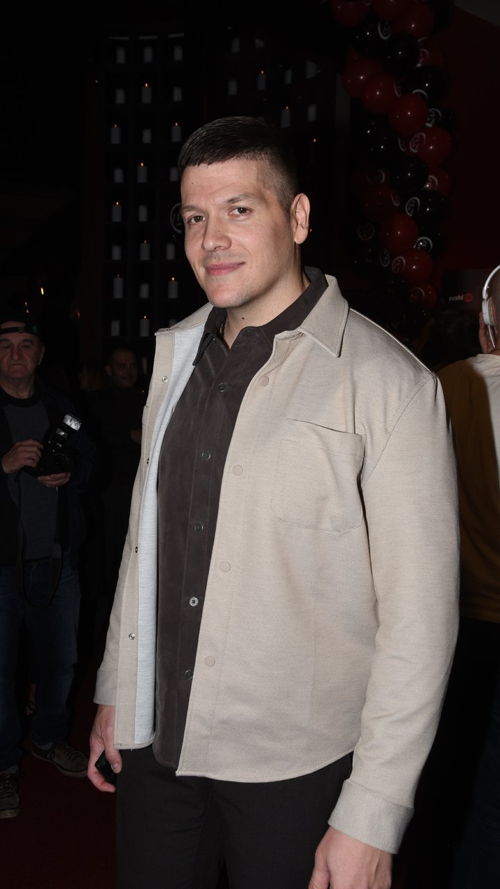 POKRENUĆEMO ZAKONOM PROPISANE SUDSKE POSTUPKE! U jeku drame Kaće i Kije, Sloba zabranio bivšoj ženi da ga spominje: Oglasio se pevačev advokat