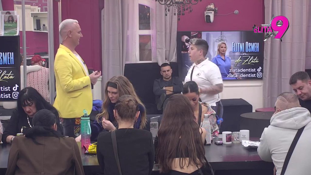 Ovo je moja pobeda! Opšti haos u Beloj kući zbog Anđelovog prvog mesta na anketi, on se ismejao svima u lice! (VIDEO)