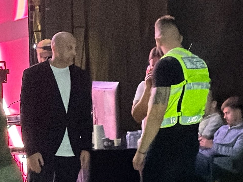 Pink.rs paparaco! Milan Popov napustio Elitu: Pogledajte šta je radio i sa kim smo ga uhvatili (FOTO+VIDEO)