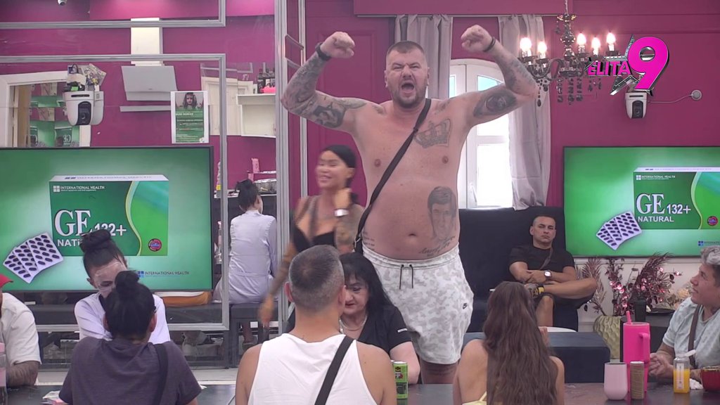 Ti ne možeš bez Kačavende: Janjuš svojim izlaganjem nasmejao sve, pa pozvao armiju da gaze što jače! (VIDEO)