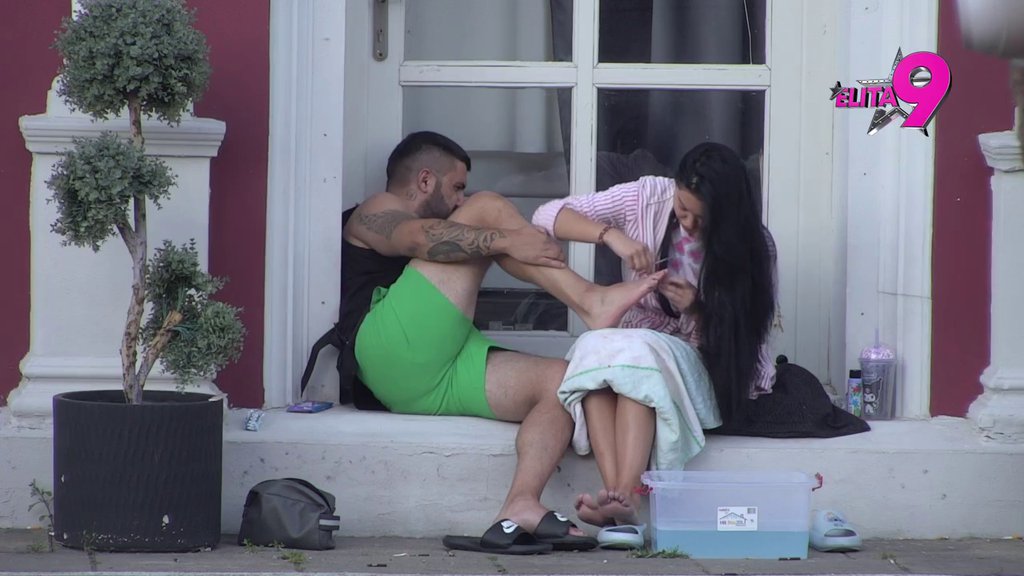 Jauče na sav glas: Asmin u mukama, Maja ga uzela pod svoje! (VIDEO)