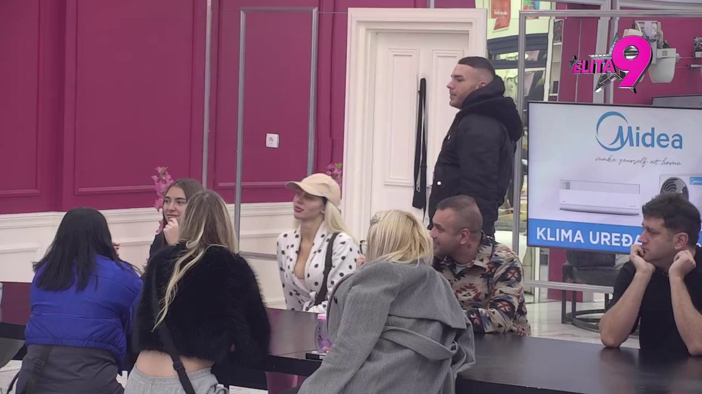 Milan je samo paravan?! Učesnici sumnjaju u emocije Anđela i Sofije, oni progovorili o njihovom odnosu (VIDEO)