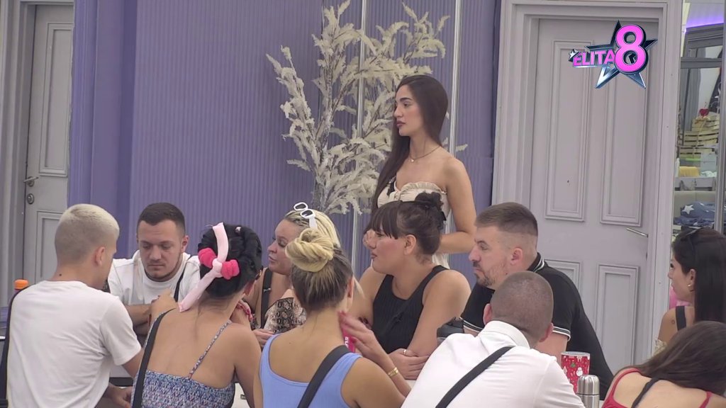 PUČE PRIJATELJSTVO: Uroš konačno sasuo Anđeli sve u lice, pa dobio žestoku povratnu! Haos u programu uživo (VIDEO)