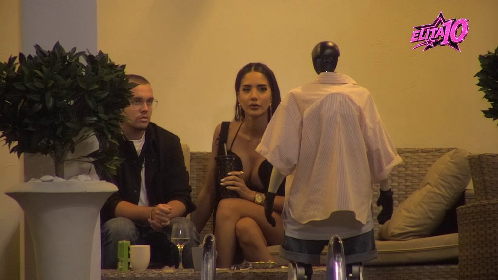 Tošo ona bi bila i sa tobom: Dača i Anđela žestoko opleli po Lauri, pa otkrili svoje pravo mišljenje o njoj! (VIDEO)
