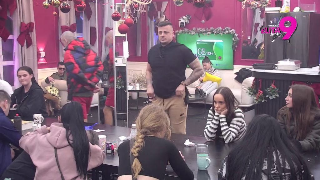 Bebica na žestokom udaru: Bora Santana prozvao Teodoru i njega, Terza očitao lekciju cimerima! (VIDEO)