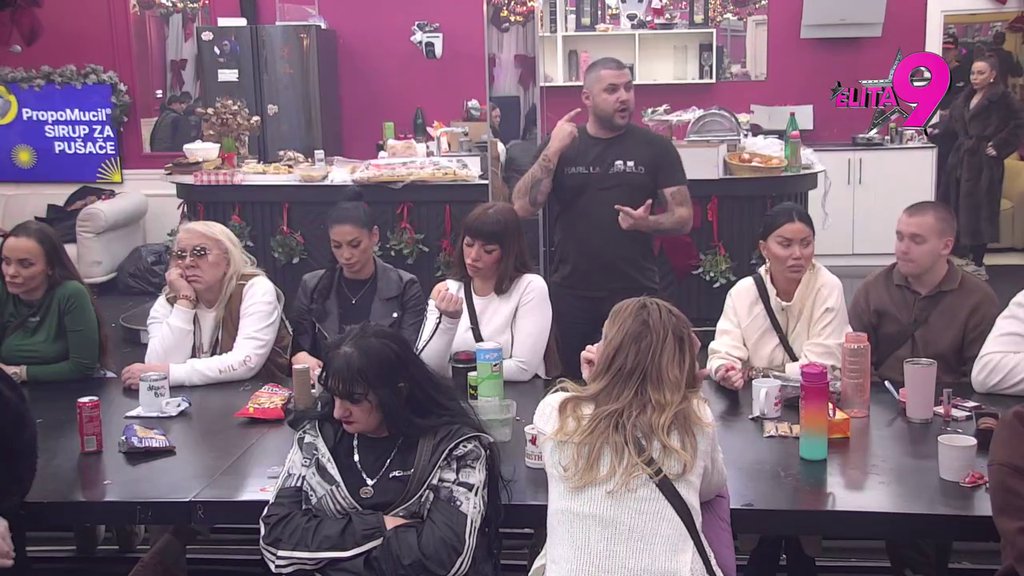 Brutalno rešetanje: Takmičari svim silama nagazili Aneli zbog Janjuša, on priznao da je tek počeo s osvetom! (VIDEO)