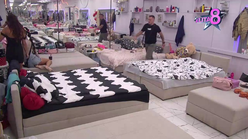 Podvukao mi se pod kožu... Anđela gleda slike sa Gastozom, u naletu emocija priznala šta joj je najveći strah! (VIDEO)