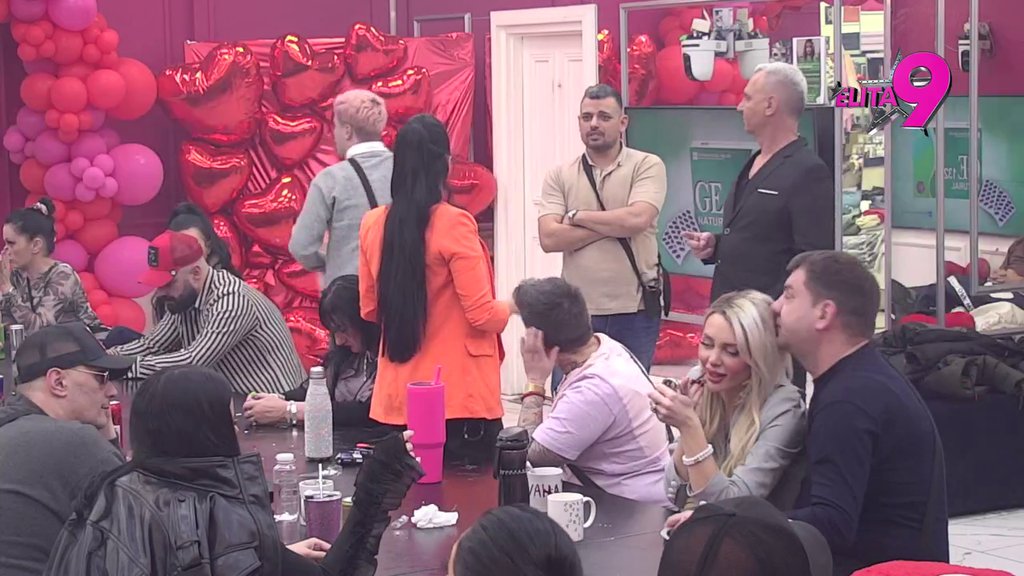 Matora i Dragana unakazile Boru Santanu: Udaraju ga sa svih strana, on od muke zove Boga da mu pomogne: Spasi me ovih demona! (VIDEO)