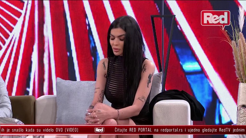 Prvo oglašavanje Jovane Šmizle: Otkrila sve detalje hapšenja, pa priznala da li je u drugom stanju, zbog toga najavila tužbe! (VIDEO)