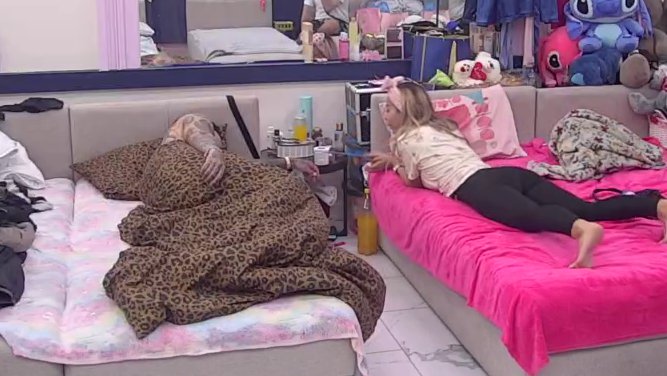 Kakav preokret: Filip se pred svima izdrao na Aneli i brutalno je isponižavao! (VIDEO)