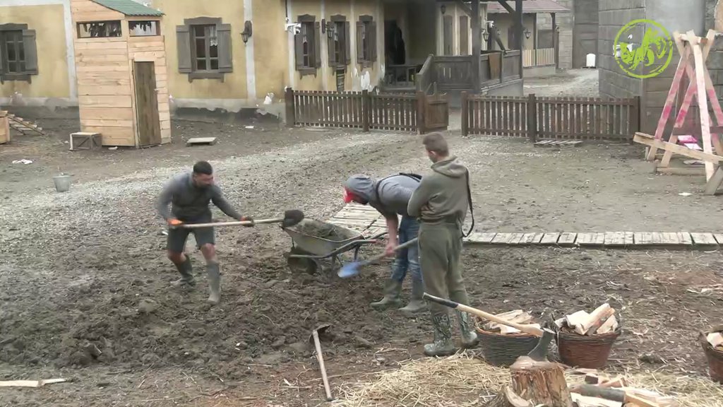 Trio koji dominira: Lakić, Boža i Stefan dokazali koliko snage imaju, sve žene bi mogle da se ugledaju na njih (VIDEO)