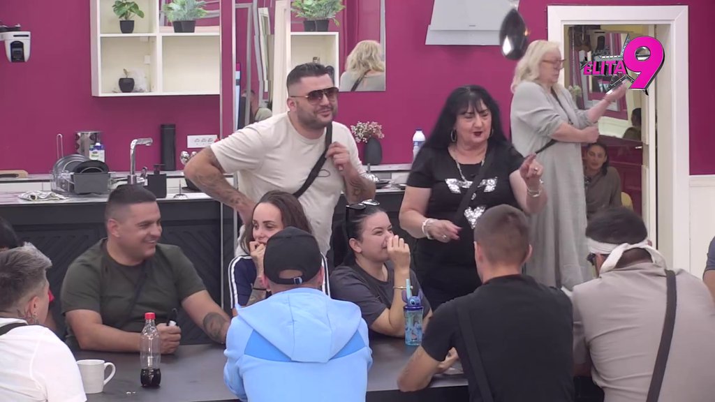 Milosava se zacrvenela od blama: Takmičari je provalili, ne može da sakrije simpatije prema Asminu! (VIDEO)