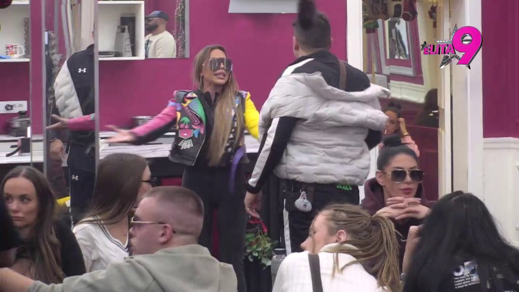 Nećeš me diskvalifikovati dr*ljo jedna: Kačavenda i Aneli ponovo žestoko zaratile, obezbeđenje odmah reagovalo! (VIDEO)