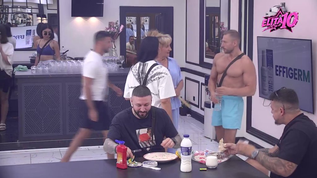 Ovo je najbolja riba ovde, MOJA SI! Mahir bacio pipke, za tačno mesec dana planira da SMUVA OVU UČESNICU (VIDEO)