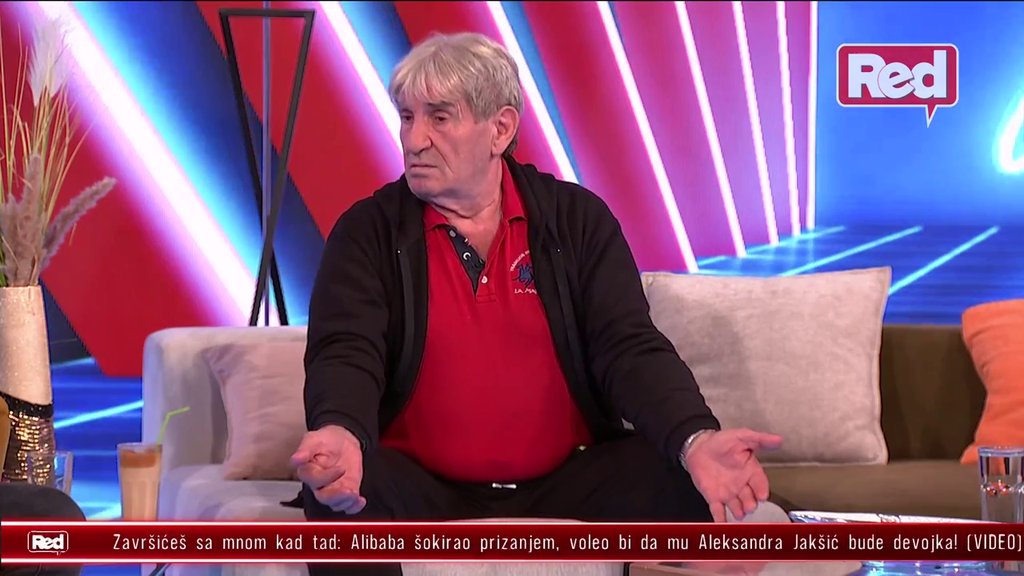 U SEKUNDI MOŽE DA GA DOVEDE DO LUDILA: Ivanov kum smatra da su Marinkovićeve provokatorske sposobnosti u PUNOM JEKU, uveren da sukob s Janjušem može da ESKALIRA! (VIDEO)