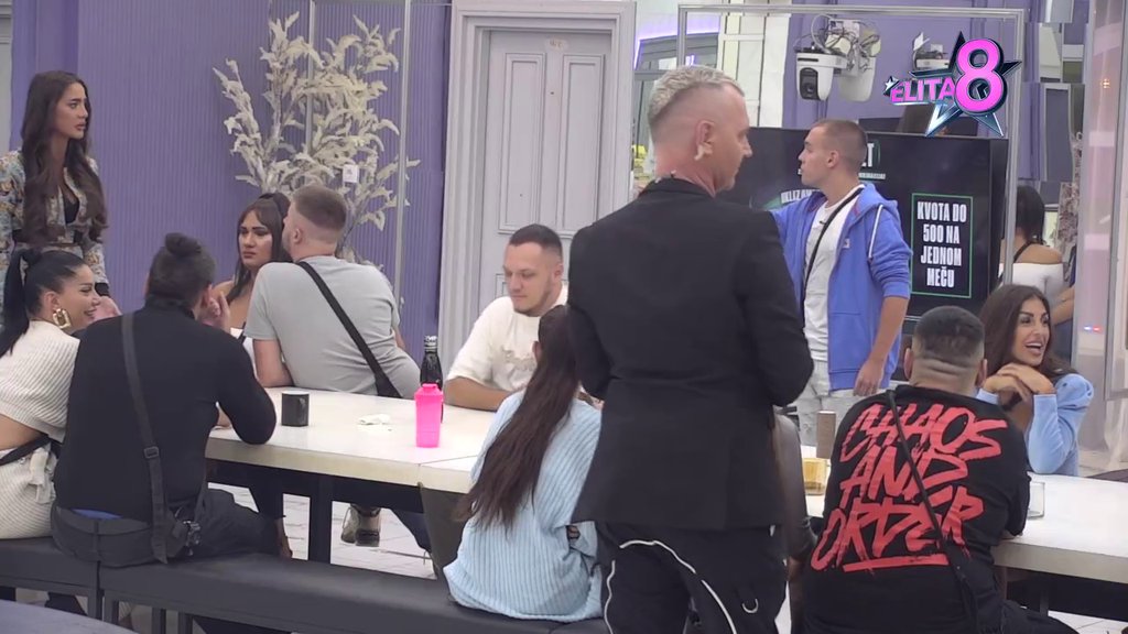 On od nje pravi DEGENERIKA: Dača skočio kao oparen i zauzeo Anđelinu stranu, Gastoz joj se obratio: Pokaži drugima da imaš stav i odvoji se od mene! (VIDEO)