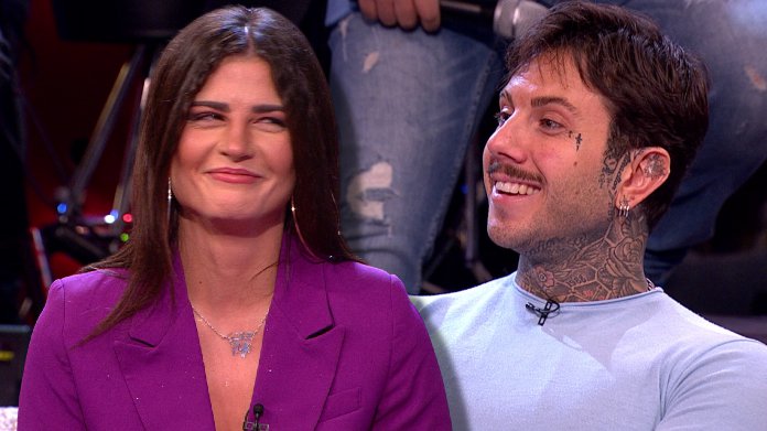 OD NJEGA ZASLUŽUJE... Boginjina drugarica dala svoj sud o njenom odnosu sa Filipom, jedna stvar joj uopšte NIJE JASNA