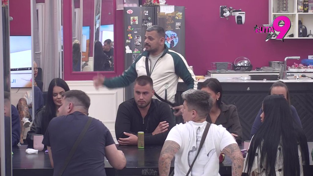 Ona je danas zaplakala od muke zbog... Ivan žestoko udario na Anelino pomirenje sa Neriom nakon svih gnusnih reči, Bora se upalio istog momenta! (VIDEO)