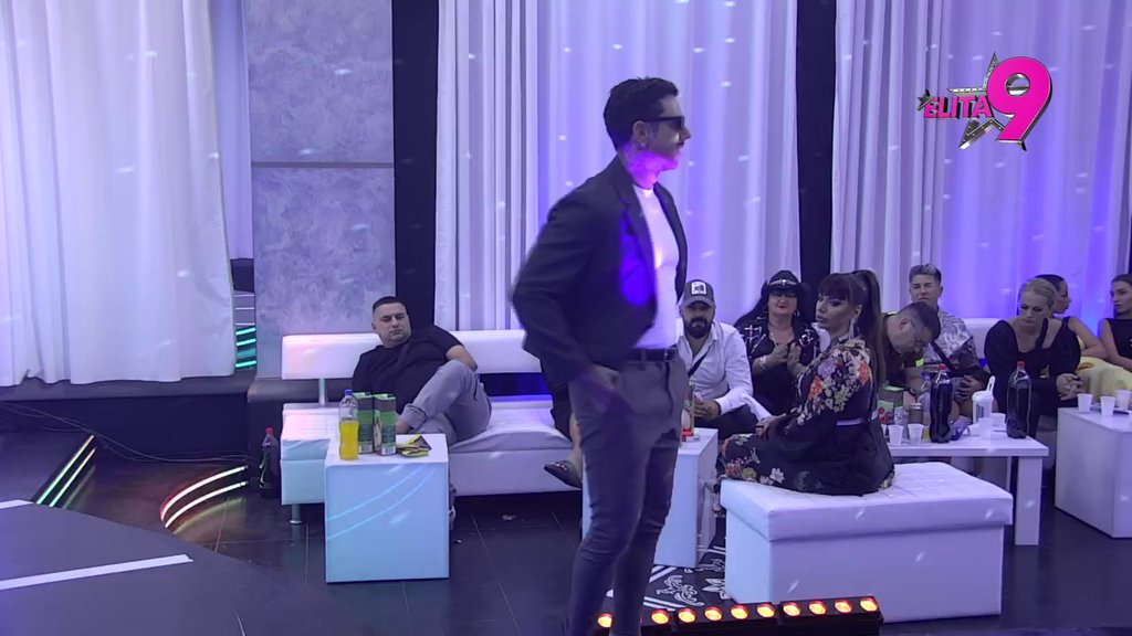 Palo priznanje: Evo u kakvom izdanju je Filip spremio kinesku hranu Eni Čolić! (VIDEO)