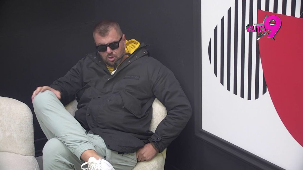 Deluje kao zaljubljena žena: Kačavenda zaprepastila Janjuša ponašanjem, žestoko urnisao Bebicu, Aneli i Luku! (VIDEO)