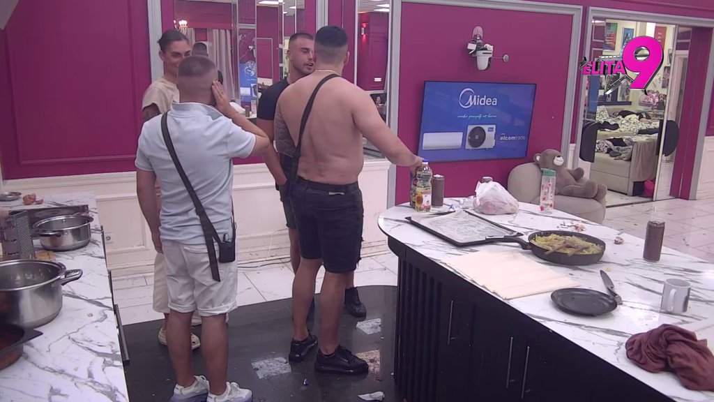 Teodora se sve vreme potajno raspituje za Đukića? Takmičari obelodanili šok detalje, raskrinkali je do srži! (VIDEO)